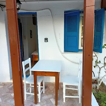 Εξοχικό σπίτι In Vathys Limanaki